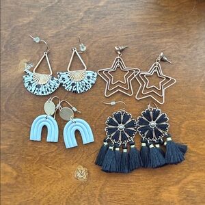 Francesca's Collections Black, White, and Gold Earrings Set